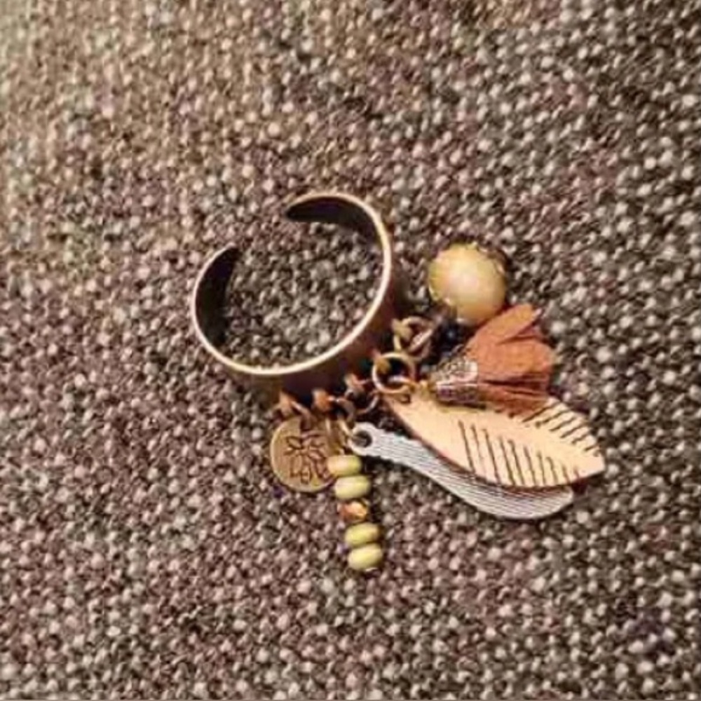 Bohemian Hippie Dangling Charms Wood Bead Feather Fabric Flower Copper Adj Ring - Picture 16 of 16